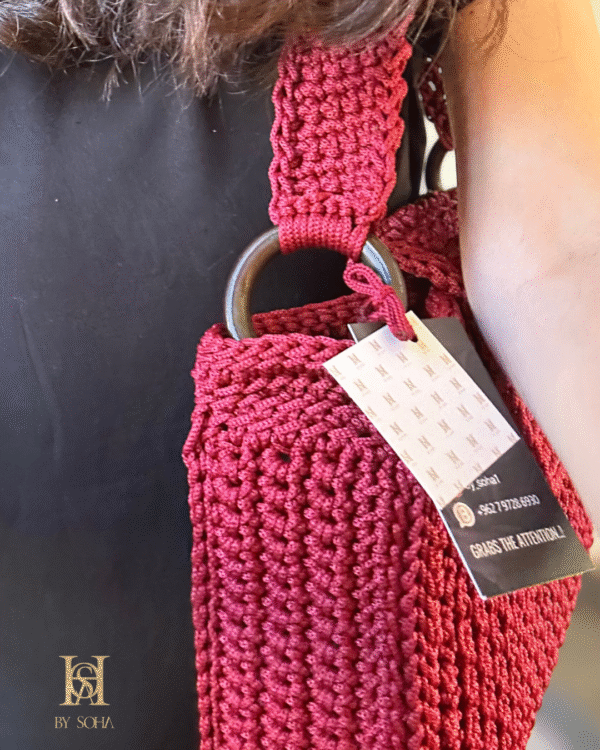 ⁦CHIC AND PRACTICAL HANDBAG حقيبة عملية و انيقة⁩ - الصورة ⁦4⁩