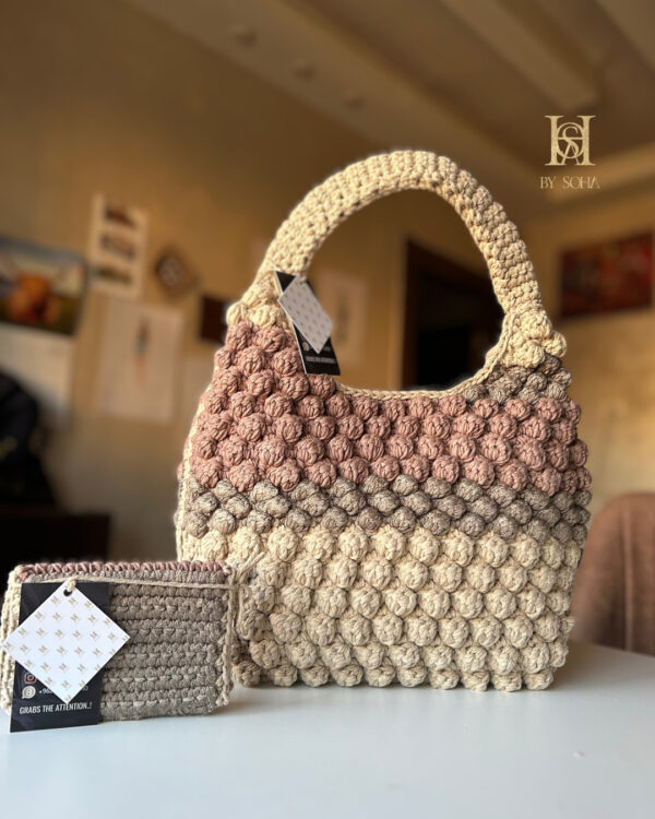 ⁦حقيبة عملية بتصميم عصري Practical bag with a modern design⁩ - الصورة ⁦3⁩