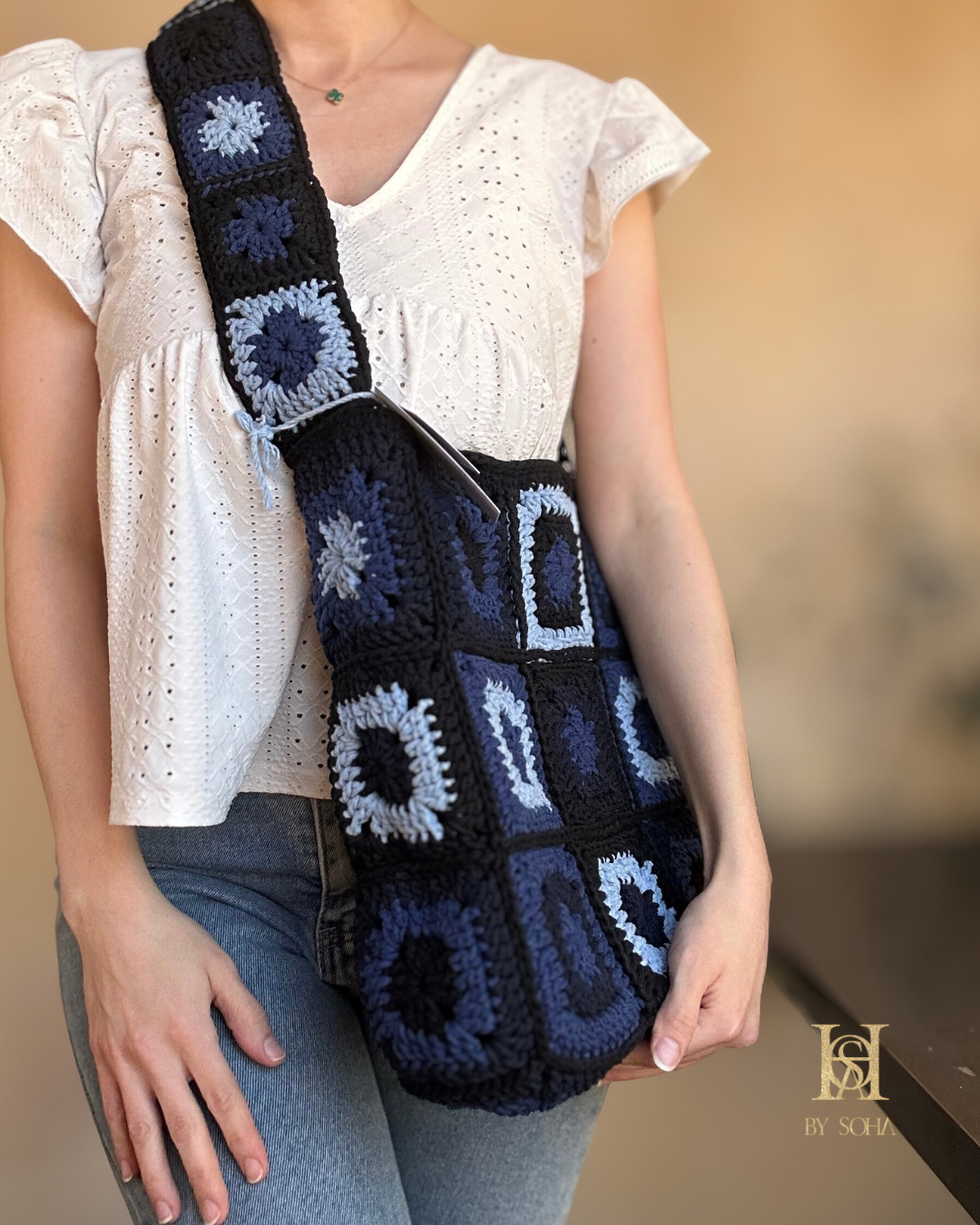 حقيبة بمربعات الجراني Granny square bag