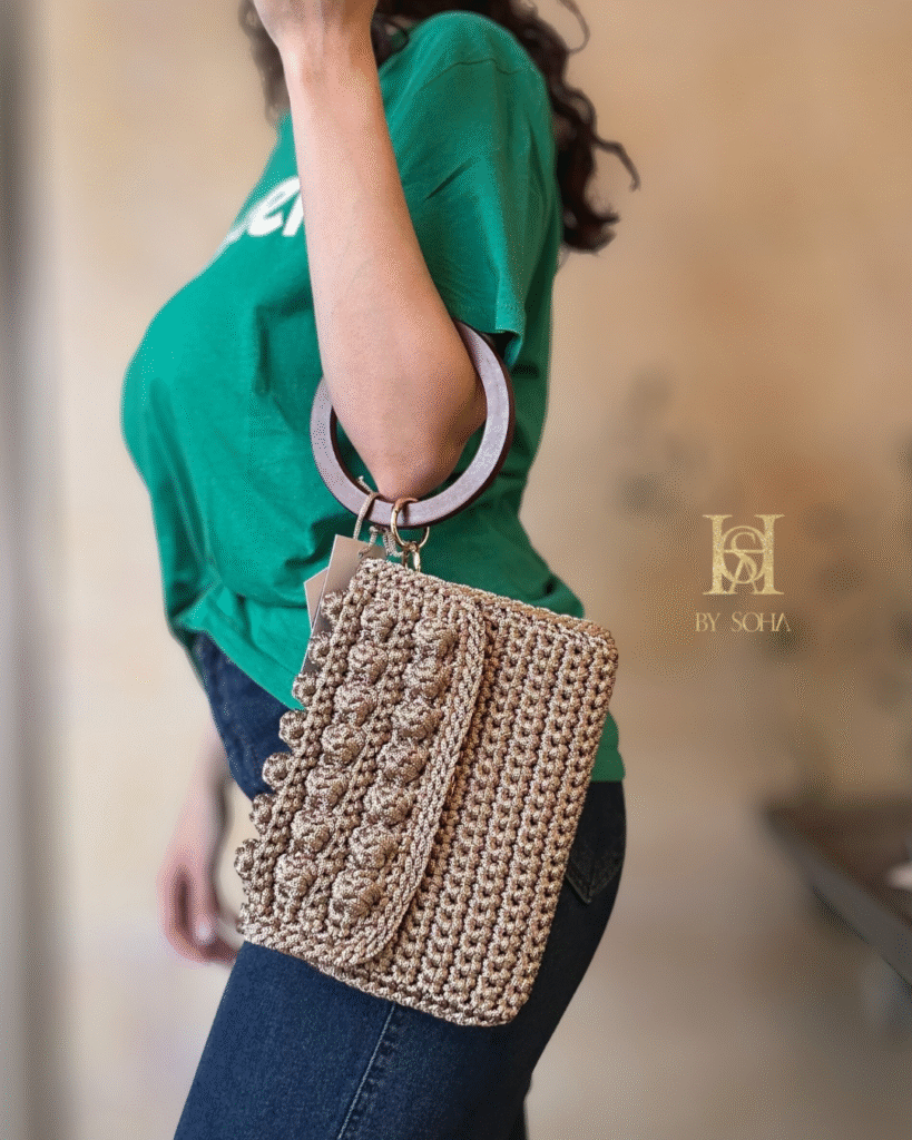 Cute clutch